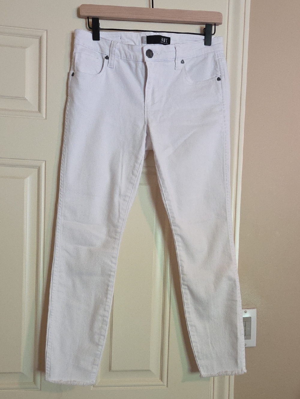 Kut from the Kloth White Straight-Leg Jeans